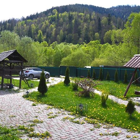 Veranda Mykulychyn Exterior photo